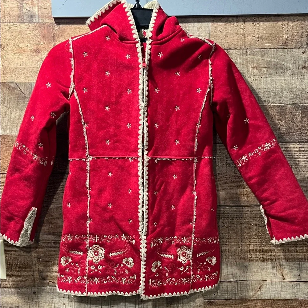 GAP red faux suede coat w Nordic embroidered shearling lining girl's size S